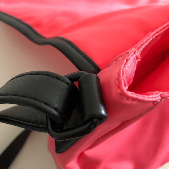 Pink crossbody Puma bag - Picture 5 of 5